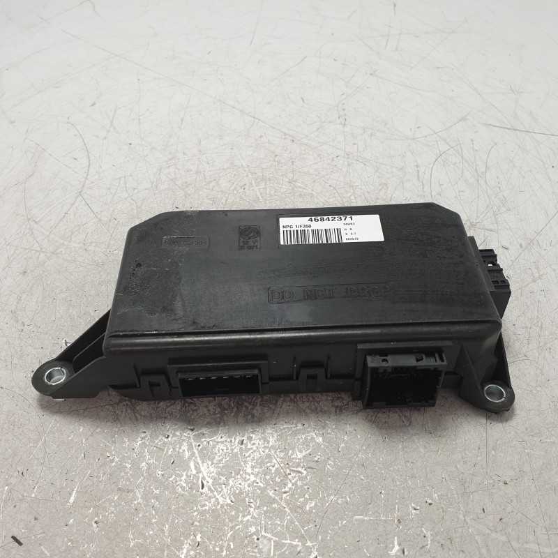 46842371 Centralina alzavetro ant sx Fiat Idea 2003-16