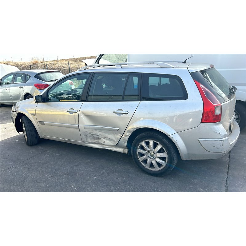 Per ricambi Renault Megane SW 1.5D 78KW K9K P7 2006 Per ricambi Renault Megane SW 1.5D 78KW K9K P7 2006