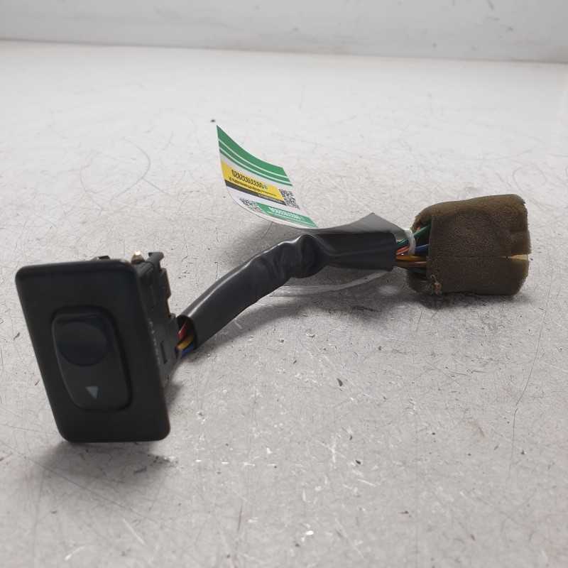 H0808200 Interruttore pulsante alzavetro post dx Hyundai Galloper II 4X4 2.5TD 1997-03