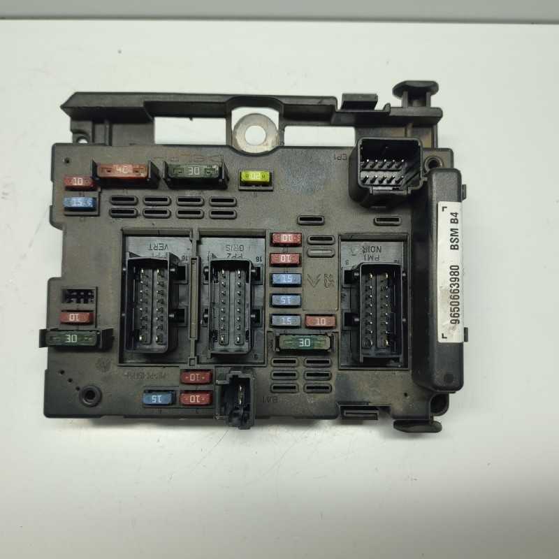 CENTRALINA SCATOLA FUSIBILI BODY COMPUTER PEUGEOT 206 1.6 HDI BSM B4 1998-09 9650663980