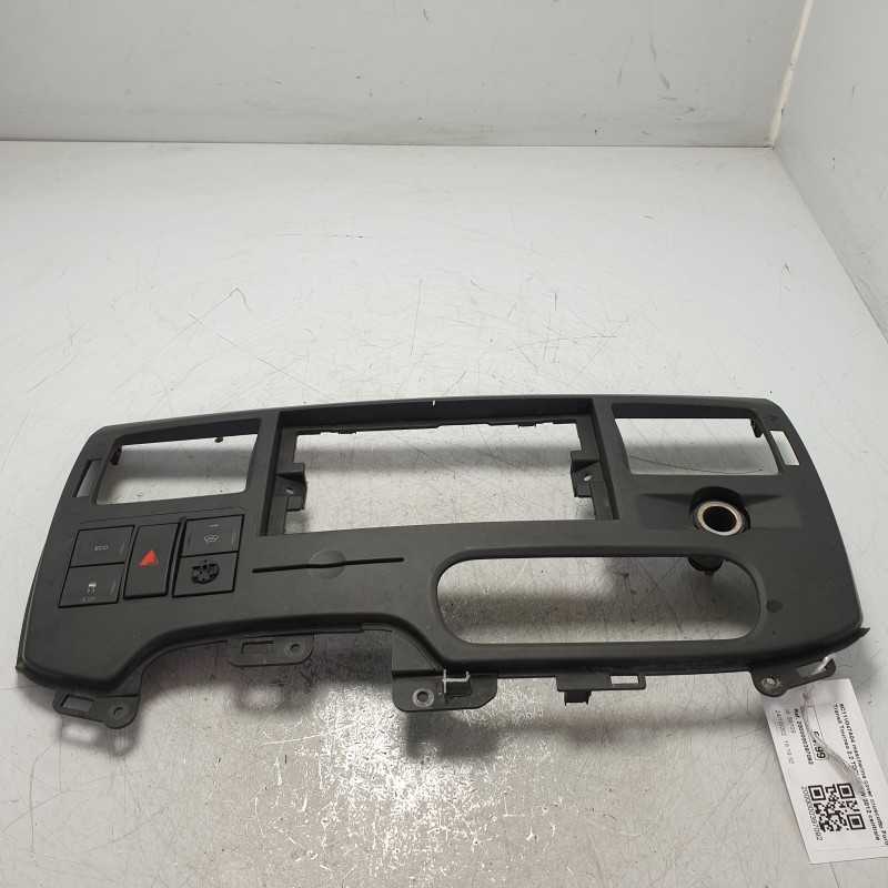 6C11V047A04 mascherina cover cruscotto Ford Transit Tourneo 2.2 TDCI 92 KW 2012 centrale