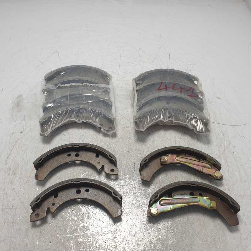 03013701262 3XPZ Ganasce freno posteriori Audi 50 tutti i tipi 80 L S LS GL GLS 1975-78 180 30X5X173