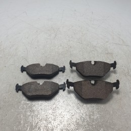 WVA20996 Kit 4 pastiglie freno posteriori BMW serie 3 E30 E36 serie 5 E34 serie 7 E32 Z3 E36 1994-97