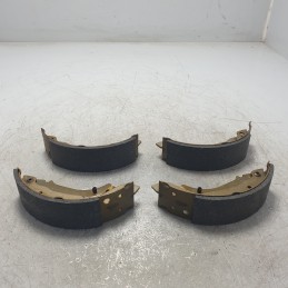 SF242 BCS Kit 4 ganasce freni posteriori Renault R9 R11 R5 Supercinque 1981-88