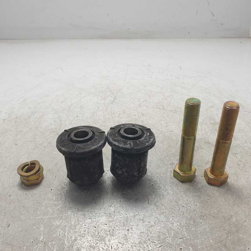 1263520165 coppia silent block supporto braccio oscillante posteriore Mercedes W123 1976-85