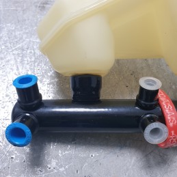 7117258 pompa freni con vaschetta Ford Fiesta MK3 GFJ modello senza ABS 1989-95