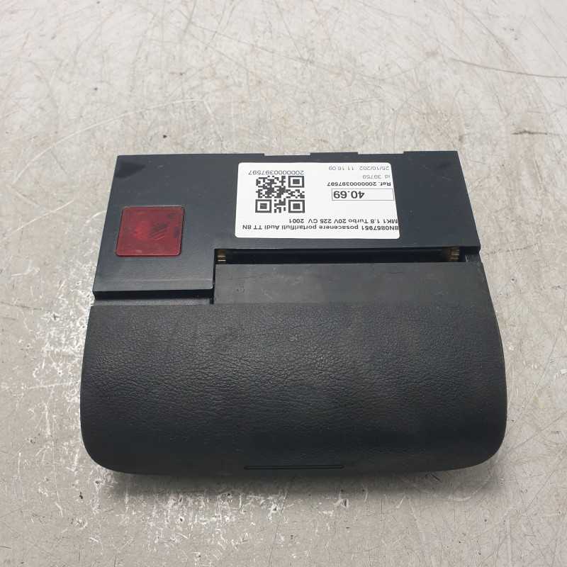 8N0857951 posacenere portarifiuti Audi TT 8N MK1 1.8 Turbo 20V 225 CV 2001