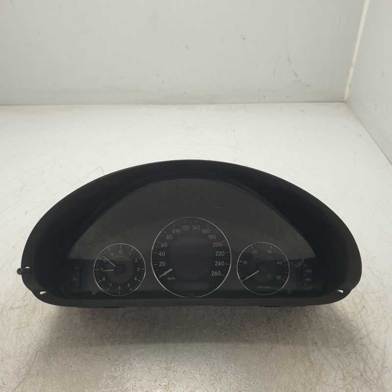 QUADRO STRUMENTI CONTACHILOMETRI TACHIMETRO MERCEDES W209 CLK 2002-10 2.7 CDI A2095403511 VETRO DANNEGGIATO