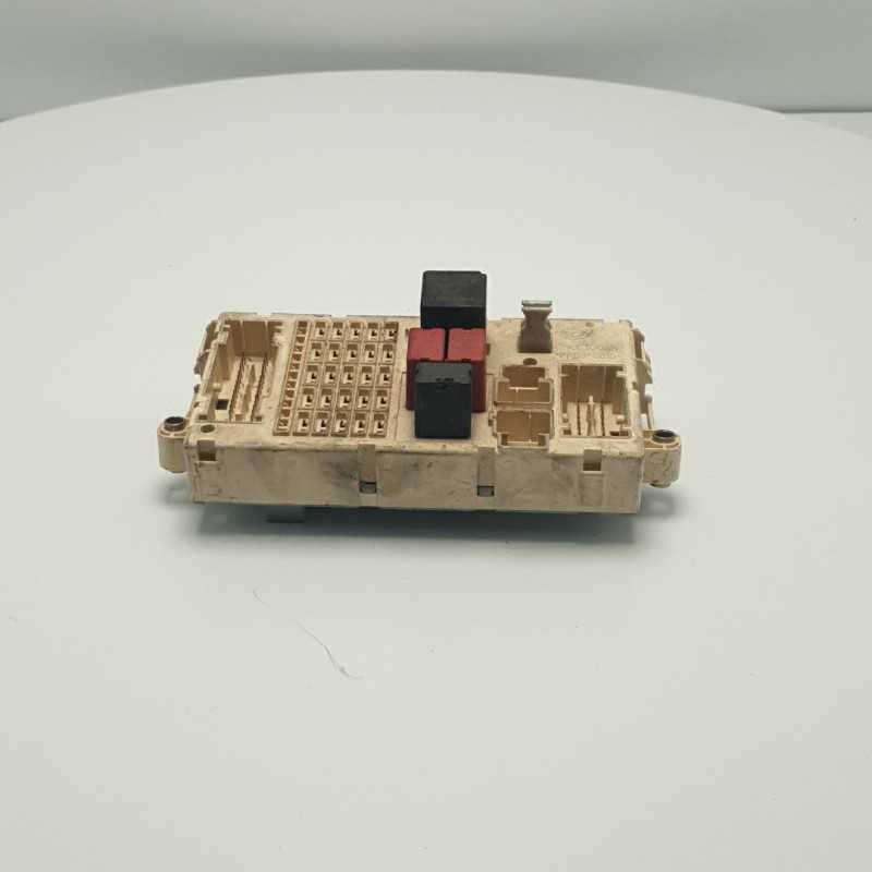 CENTRALINA SCATOLA PORTAFUSIBILI BODY COMPUTER LANCIA MUSA 1.3 MTJ 51 KW 60698109 CENTRALINA SCATOLA PORTAFUSIBILI BODY COMPUTER LANCIA MUSA 1.3 MTJ 51 KW 60698109