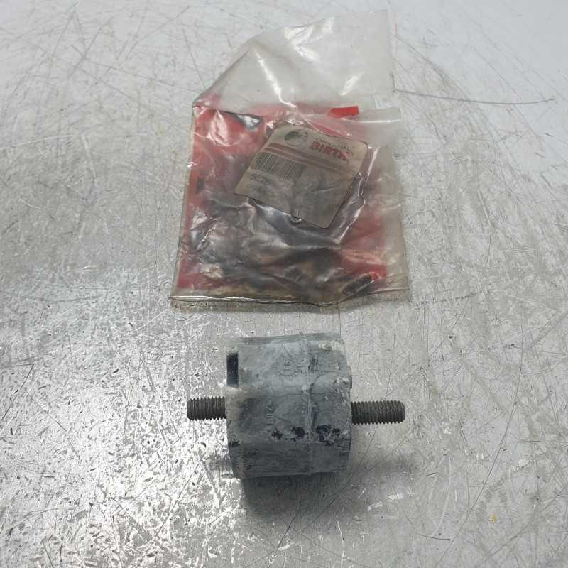 23711130400 supporto posteriore cambio BMW E30 Serie 3 1982-88 Birth 5276
