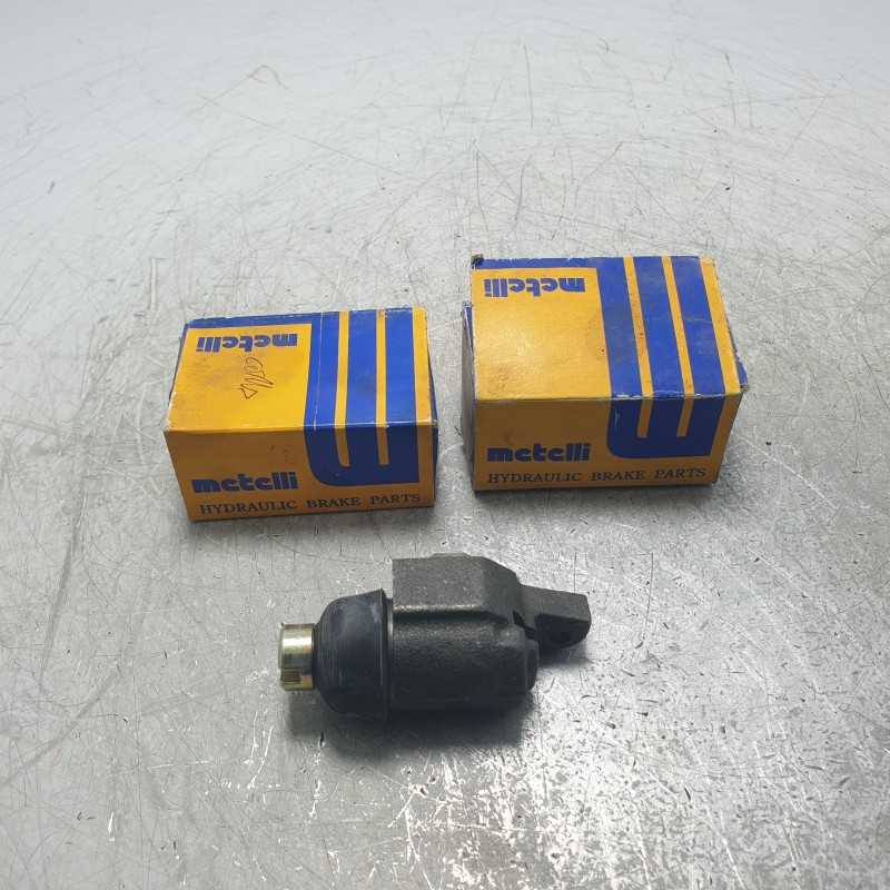 04-0243 coppia cilindretto ruota freno Bedford CF Van ant DX SX 1969-84 Metelli 04-0243 04-0244