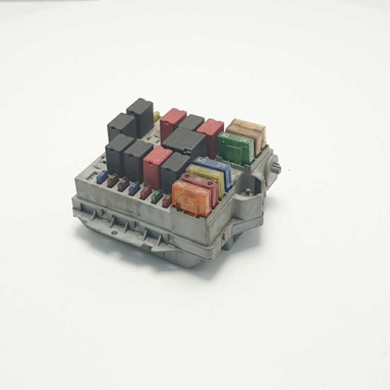 CENTRALINA ECU SCATOLA PORTAFUSIBILI BODY COMPUTER MODULO CONTROLLO FIAT PUNTO 188 2° SERIE 46835603 CENTRALINA ECU SCATOLA PORTAFUSIBILI BODY COMPUTER MODULO CONTROLLO FIAT PUNTO 188 2° SERIE 46835603