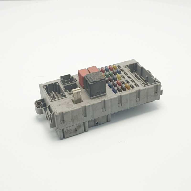 CENTRALINA ECU SCATOLA PORTAFUSIBILI MODULO CONTROLLO LANCIA YPSILON 2° SERIE 1.3 MTJ 51 KW 51734380 CENTRALINA ECU SCATOLA PORTAFUSIBILI MODULO CONTROLLO LANCIA YPSILON 2° SERIE 1.3 MTJ 51 KW 51734380