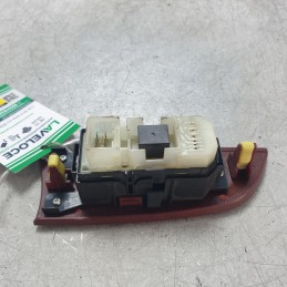 84030-53020 Interruttore pulsante alzavetro porta post sx Lexus IS II XE2 220D 2.2D 2ADFHV 2006