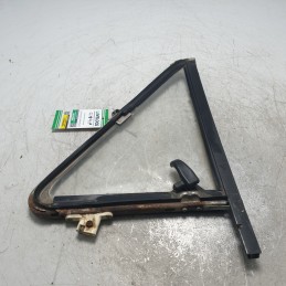 4390094 vetro triangolo...