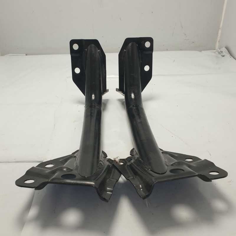 8N8880265 Rinforzi paraurti posteriore Audi TT 8N 1999-06