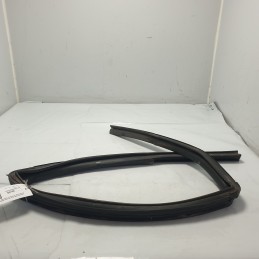 82330EY24B Guarnizione sigillo guida vetro porta post dx Nissan Qashqai J10 JJ10 2007-14