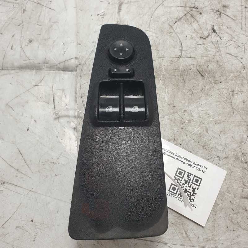735411026 pulsantiera interruttori alzavetri alzacristalli Fiat Grande Punto 199 2005-15 anteriore sinistro