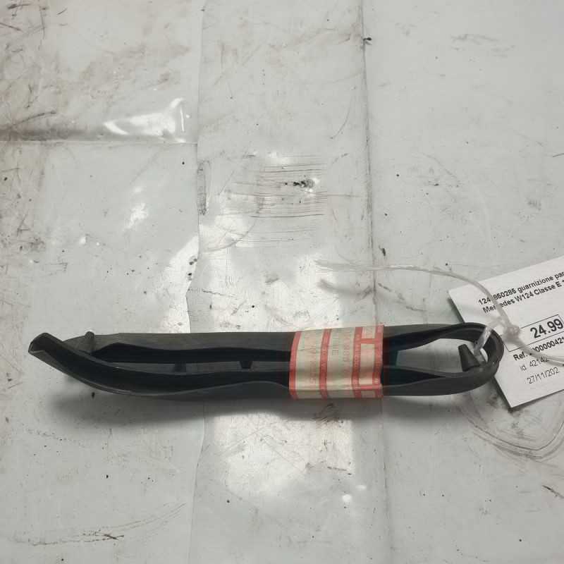 1248850285 guarnizione paraurti anteriore Mercedes W124 Classe E 1984-93