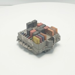 CENTRALINA ECU SCATOLA PORTAFUSIBILI MODULO CONTROLLO FIAT PUNTO 2° SERIE 188 46798116