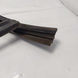 LR041418 Guarnizione sigillo vetro scendente interno post sx Range Rover L322 3.6 TD V8 2010 automat.