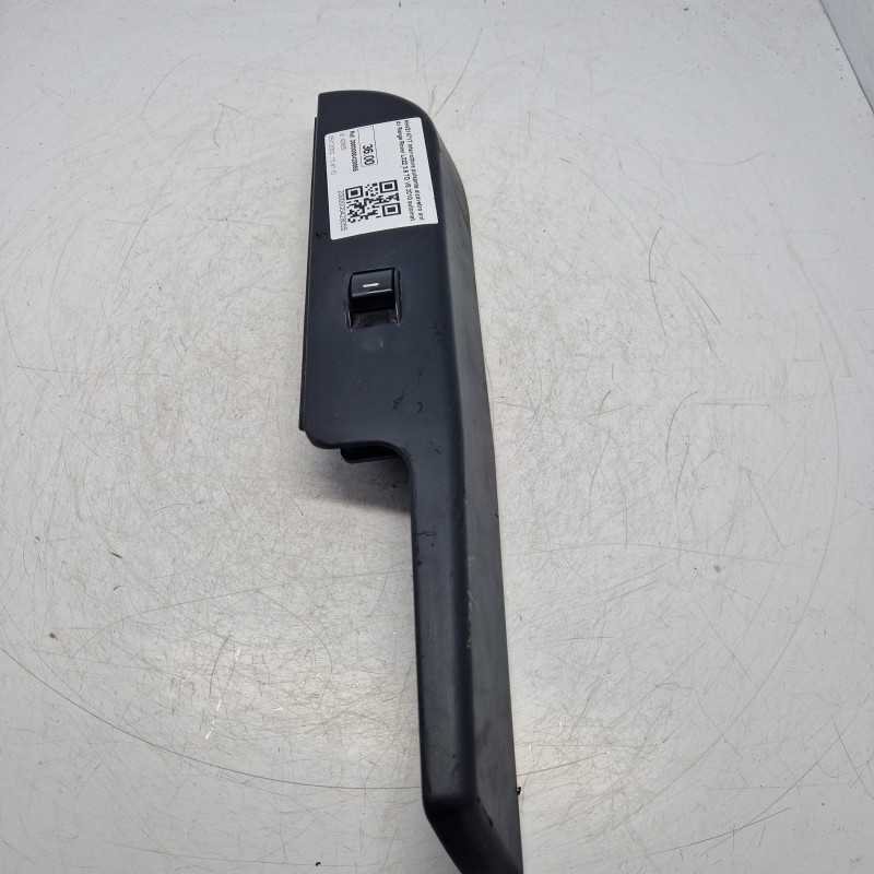 AH4214717 Interruttore pulsante alzavetro ant dx Range Rover L322 3.6 TD V8 2010 automat.