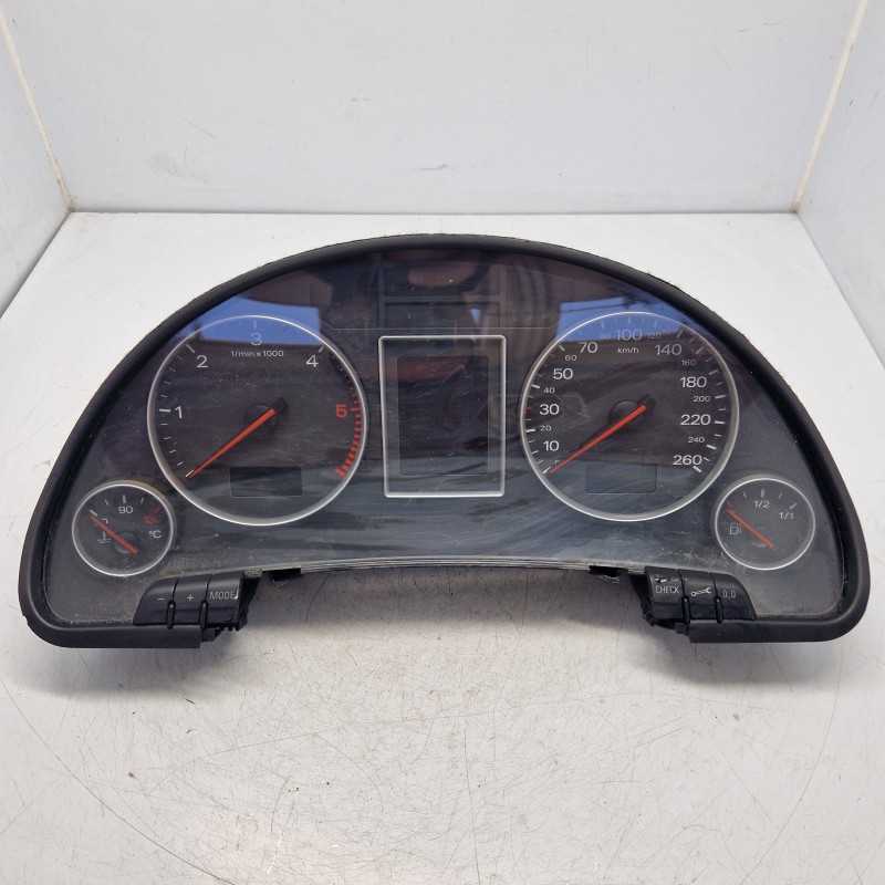 8E0920900K Quadro strumenti contachilometri Audi A4 Avant 8E5 1.9TDI 2001-06
