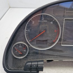 8E0920900K Quadro strumenti contachilometri Audi A4 Avant 8E5 1.9TDI 2001-06