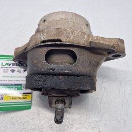 KKB500740 Supporto tassello sostegno motore dx Range Rover L322 3.6 TD V8 2010 automat.