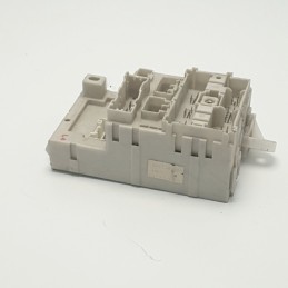 CENTRALINA ECU SCATOLA PORTAFUSIBILI MODULO CONTROLLO TOYOTA RAV-4 MK3 2.0 DWD 82733-42080