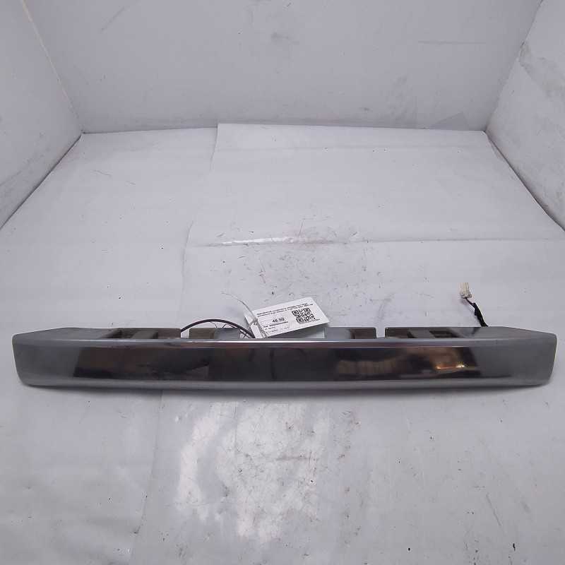265108H31E modanatura alloggio luci targa portellone post Nissan X-Trail T30 MK1 2001-06