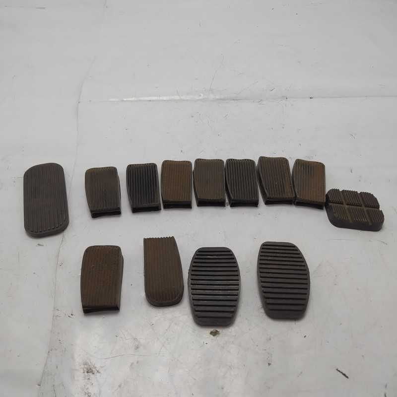 Stock copri pedali d'epoca in gomma Fiat 500 F L R 126 1987-96