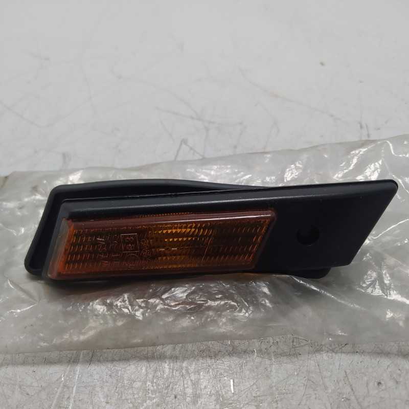 63131367802 fanalino freccia laterale ant DX BMW E30 E34 E32 Serie 3 5 7 1987-91