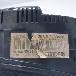 8E0920930J quadro strumenti contachilometri Audi A4 MK2 B6 8E 1.9 TDI 2004