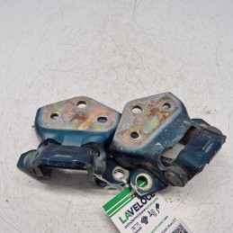 5822A021 coppia cerniere inf sup portellone post Mitsubishi Pajero V60 V70 MK3 DiD 2000-07
