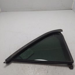 835713E010 Vetro fisso privacy porta post dx Kia Sorento I JC BL 2002-10