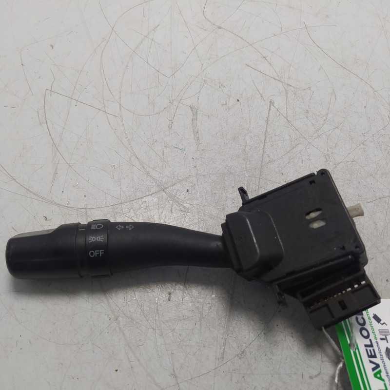 173647 leva deviosgancio tergicristalli Toyota Yaris MK1 P1 1999-05