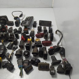 Stock interruttori pulsanti varie funzioni varie marche e modelli auto 