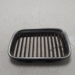 8122237 Mascherina griglia anteriore BMW E36 1995-99