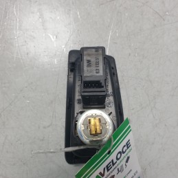 61.316930561 Adattatore aux presa ingresso BMW serie 1  E87 120d 2.0d 2008