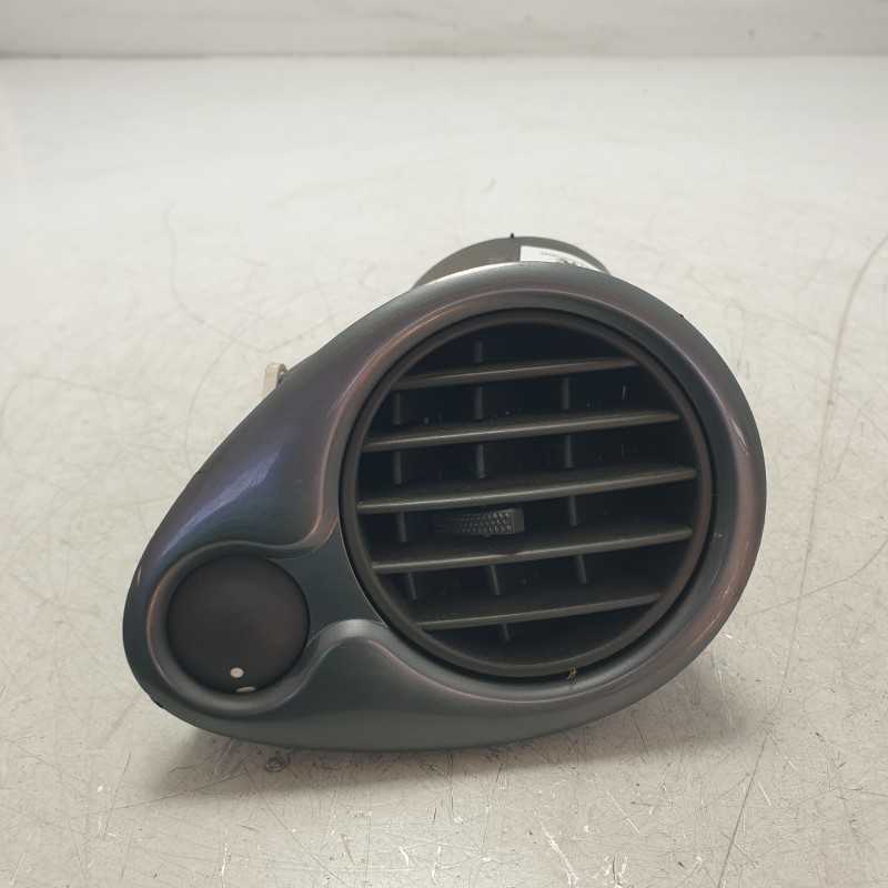 B6246041 bocchetta aerazione DX Renault Clio MK3 Le Iene 1.2 16V 55 KW 5P 2005