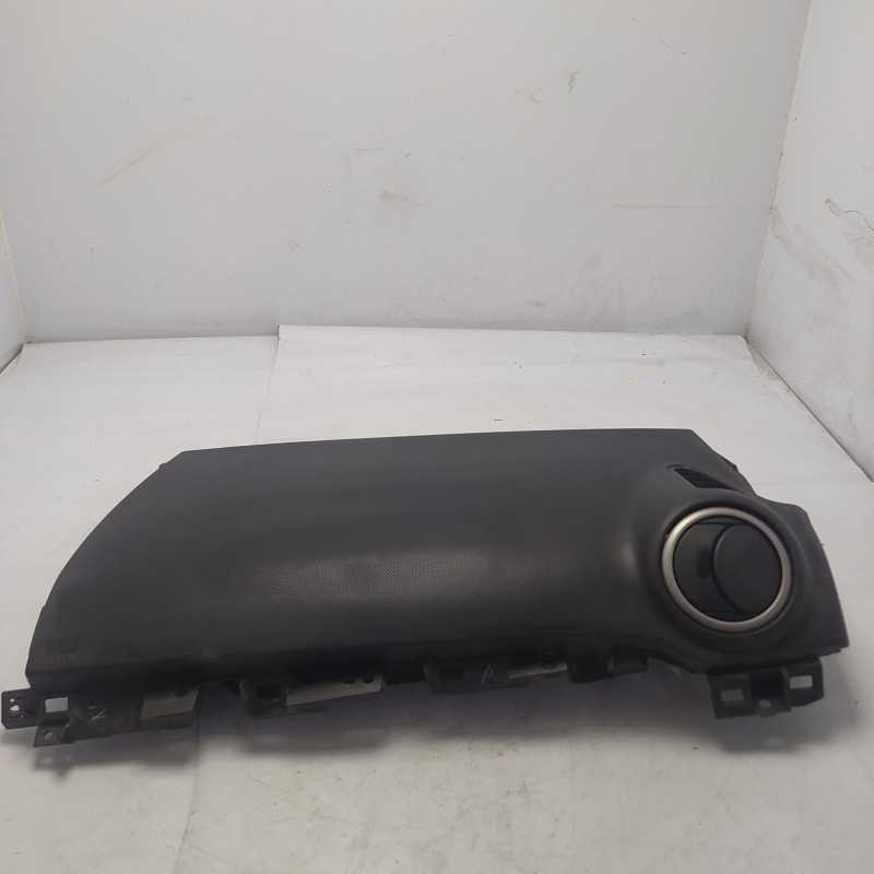 BP4K-60-350 pannello cruscotto lato DX Mazda 3 1.6 B 77 KW 105 CV 2004-09 airbag passeggero