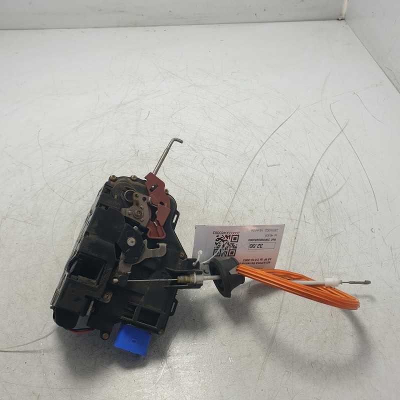 4E1837015 Serratura chiusura ant sx 9 pin Audi A3 8P 3p 2.0 tdi 2004