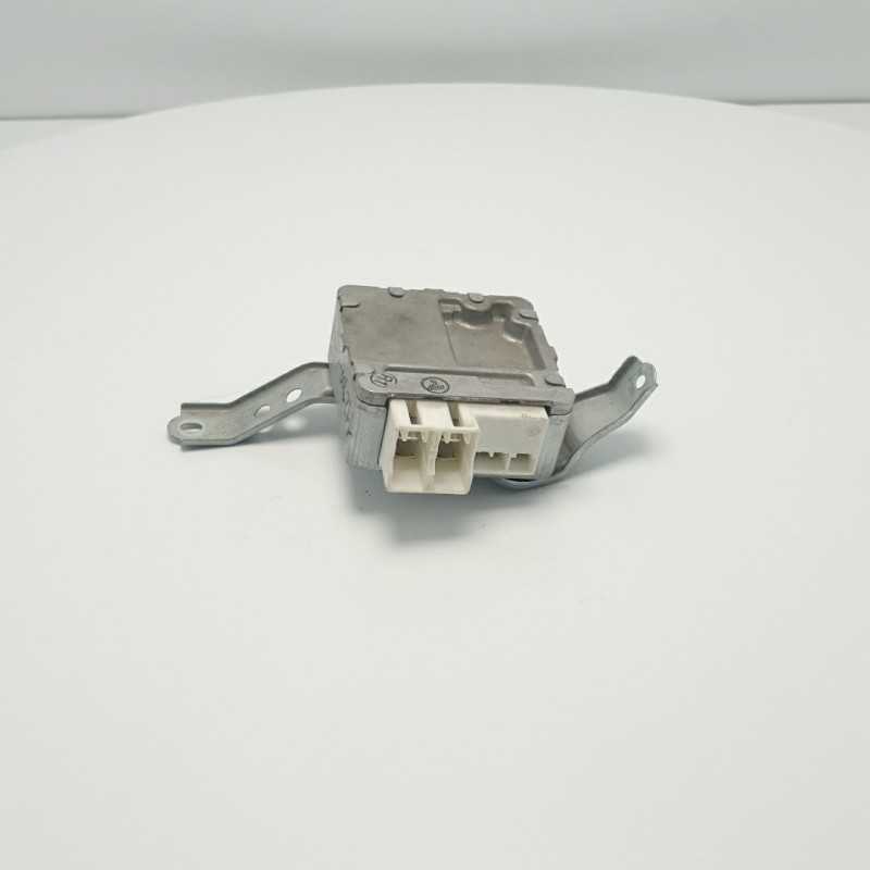 CENTRALINA ECU MODULO CONTROLLO SERVOSTERZO TOYOTA YARIS MK1 2004 991-21101 DENSO CENTRALINA ECU MODULO CONTROLLO SERVOSTERZO TOYOTA YARIS MK1 2004 991-21101 DENSO