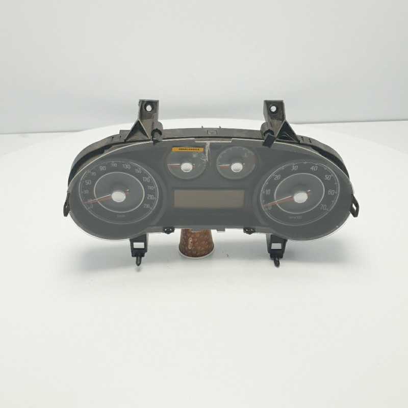 QUADRO STRUMENTI CONTACHILOMETRI VEGLIA FIAT PUNTO EVO 5550050900 COPERTURA STRASPARENTE CREPATA QUADRO STRUMENTI CONTACHILOMETRI VEGLIA FIAT PUNTO EVO 5550050900 COPERTURA STRASPARENTE CREPATA