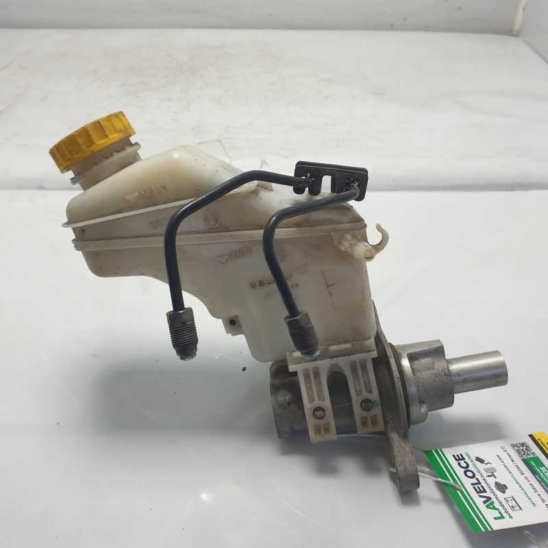 0204051107 pompa freni con vaschetta olio Fiat Grande Punto 199 1.3 MJT 2007-14 Bosch