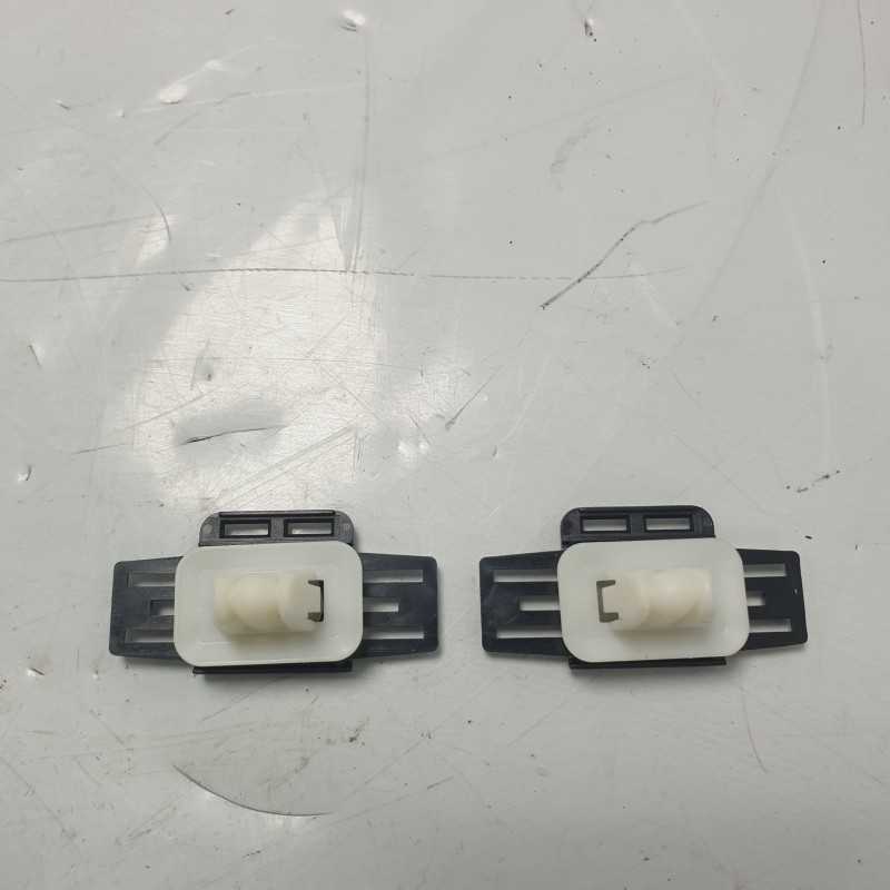 W703475 S300 x2 guide scorrevoli fissaggio Ford Focus MK1 1998-05