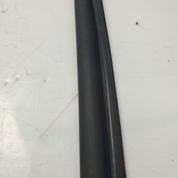 Mitsubishi Pajero MK3 V60-70 SW 5P DI-D 1999-06 guarnizione vetro portiera post SX MR436791