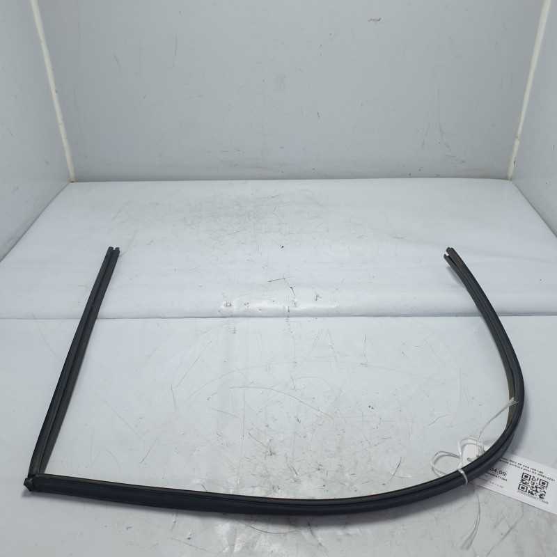 Hyundai Galloper MK1 5P 4X4 1991-98 guarnizione guida portiera post SX HR514231