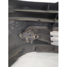 Renault Modus I serie 2004-09 Paraurti anteriore completo 1 gancio rotto graffi after market 620224382R